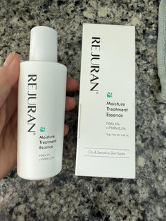 Rejuran Derma Healer Essence 70ml – Lightweight essence with PDRx and micro oil drops for hydration and repair.